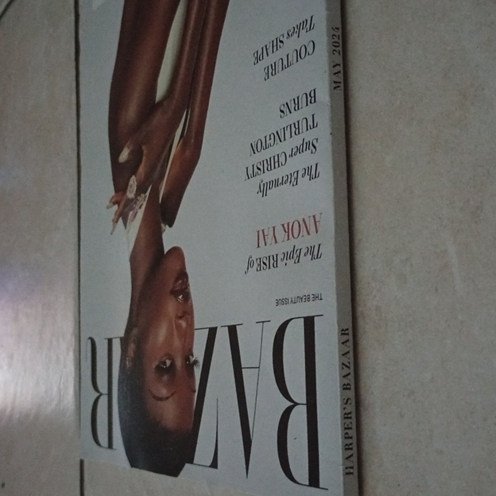 Magazine - Picture 3 of 3